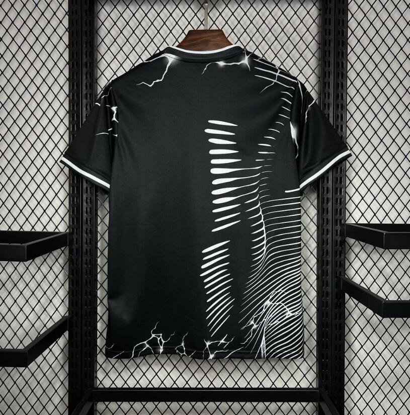 Real Madrid 25/26 Panther Shirt (Special Edition)